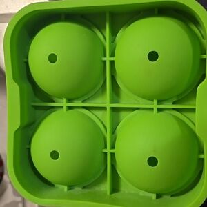 Lemon poppy sphere ice mold